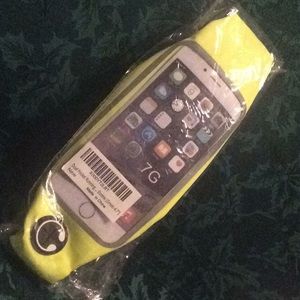 Good price. Ideal, Dual Pocket Running Belt